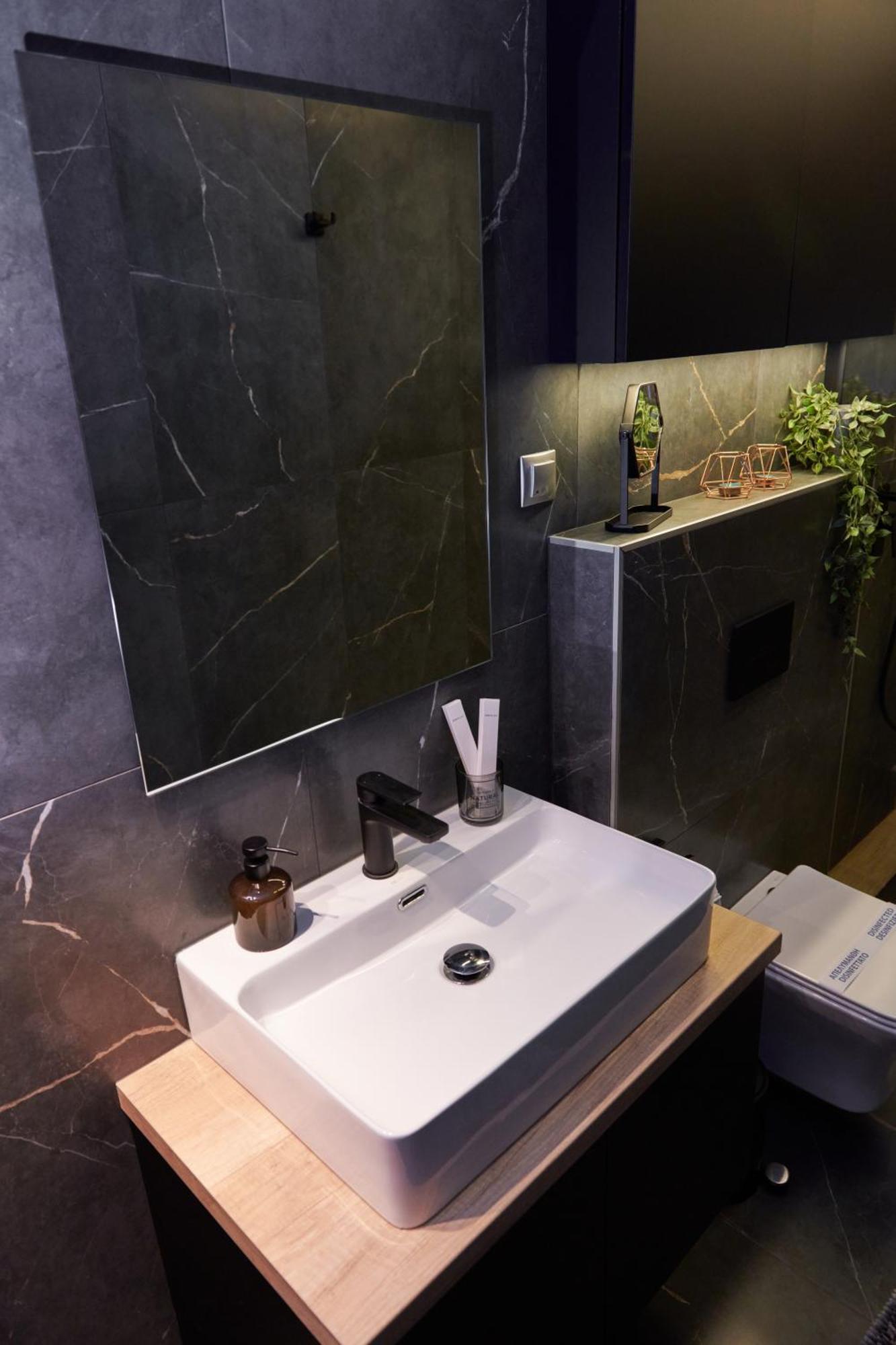 The Skyline Suite Флорина Экстерьер фото