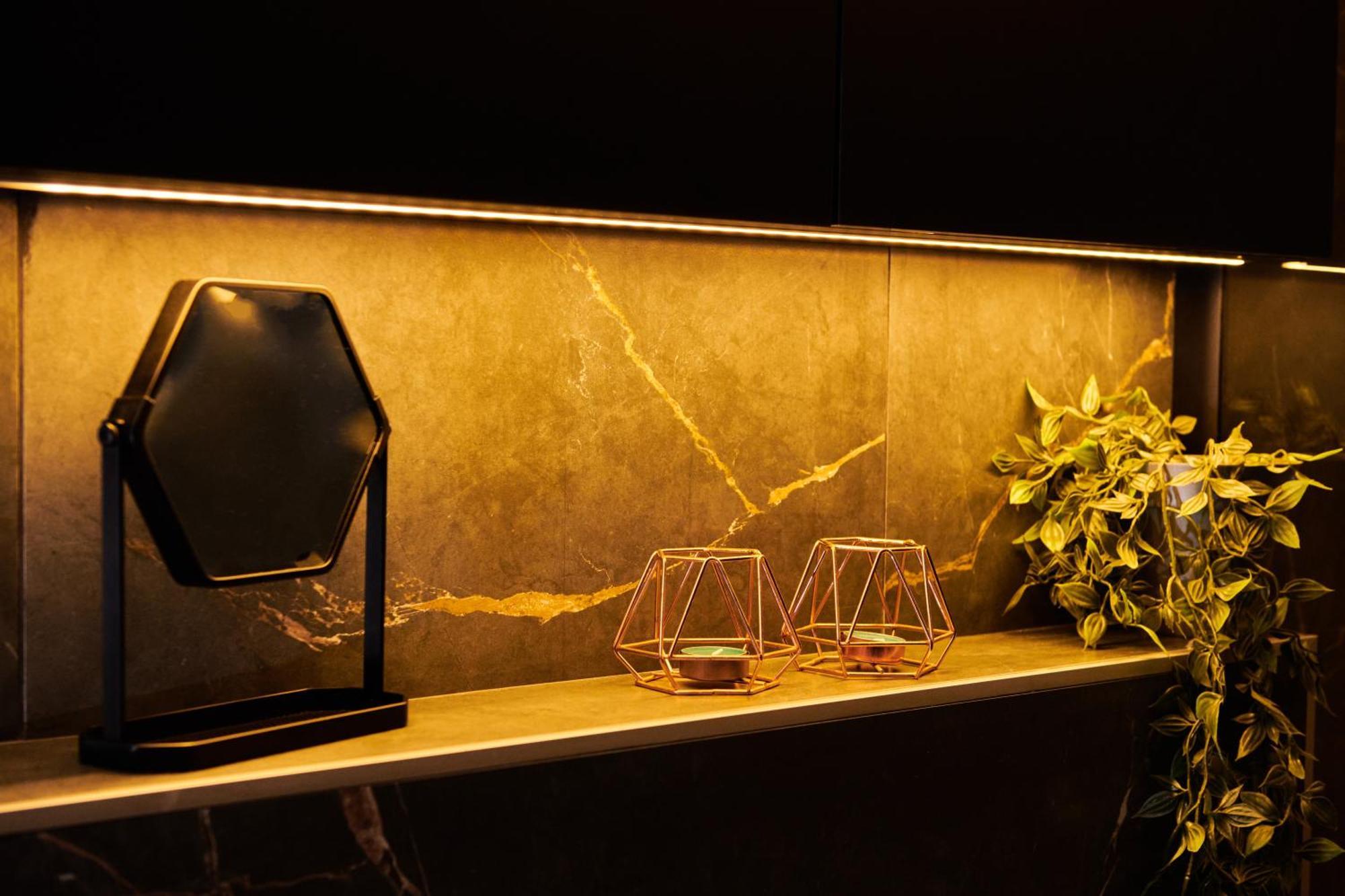 The Skyline Suite Флорина Экстерьер фото